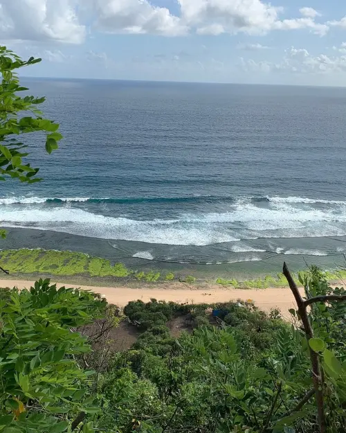 Low tide at Nyang Nyang beach, to show that it's better to visit during high tide 