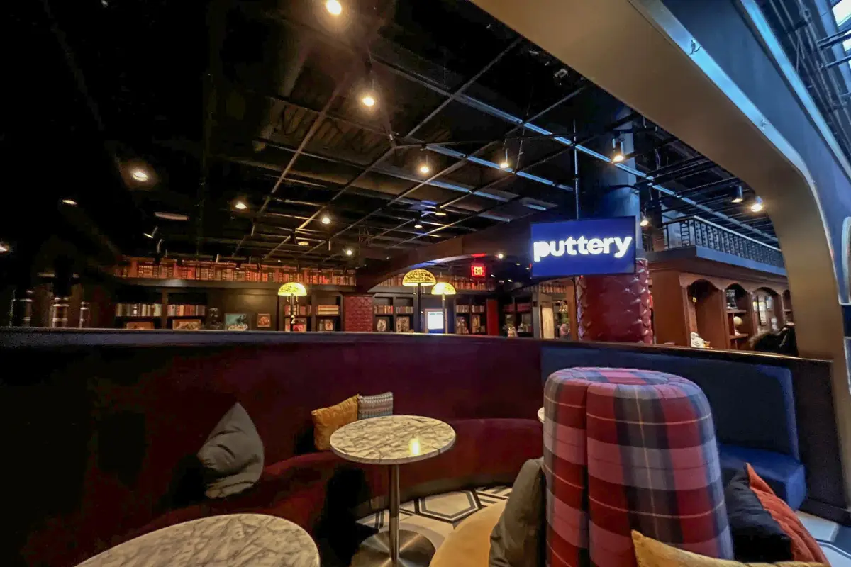 Lounge area at the Puttery in Charlotte NC